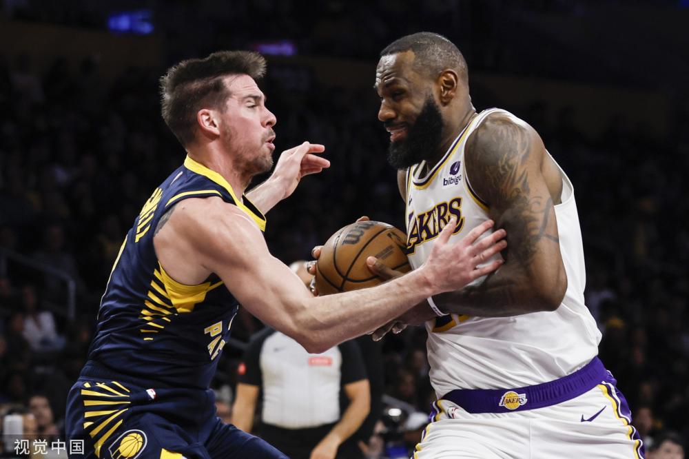 仅在球场上 仅在球场上