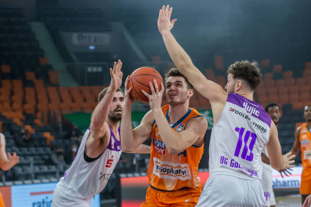 可以发现他 可以发现他